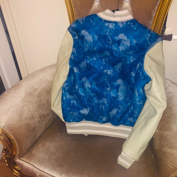 Jacket - Picture 3 of 7